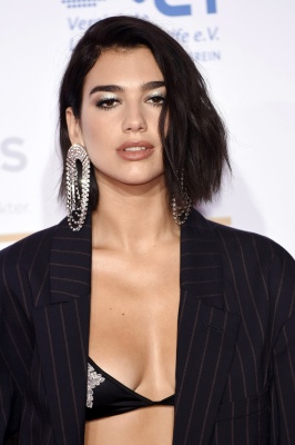 dualipa_0002.jpg