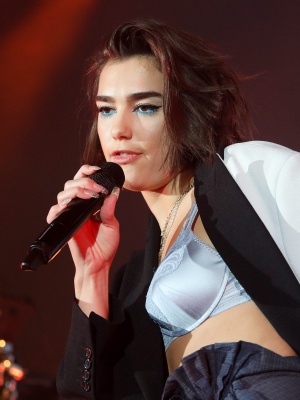 dualipa_0001.jpg