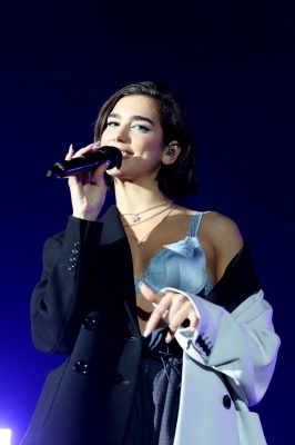 dualipa_0002.jpg