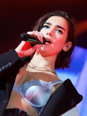 dualipa_0004.jpg