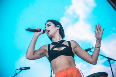 dualipa_0019.png