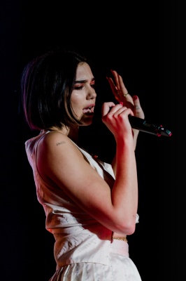 dualipa_0011.jpg