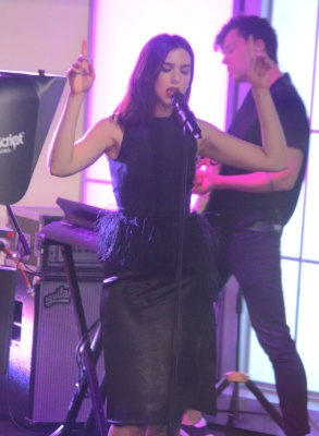 dualipa_0003.jpg