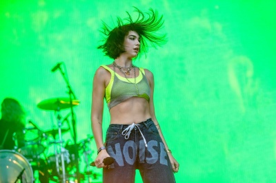 dualipa_0004.jpg