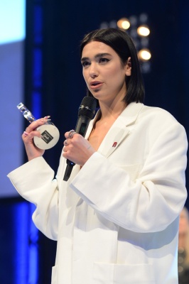 dualipa_0004.jpg