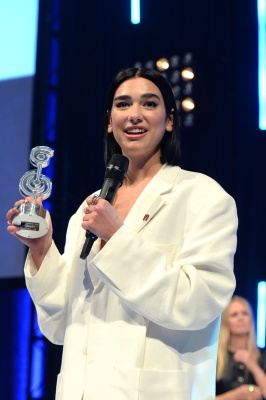 dualipa_0005.jpg