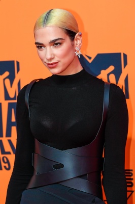 dualipa_0219.jpg