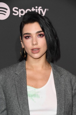 dualipa_0003.jpg