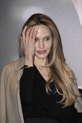 angelina_0063.jpg