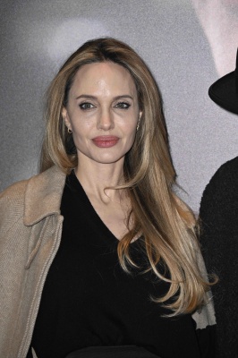 angelina_0065.jpg