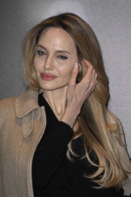 angelina_0070.jpg