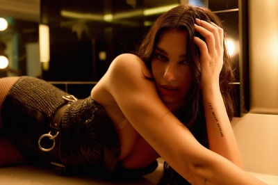 dualipa_0001.jpg