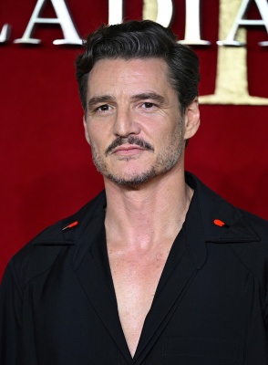 Pedro-Pascal-020.jpg