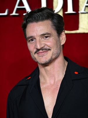 Pedro-Pascal-105.jpg