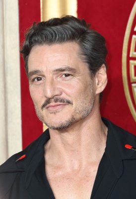 Pedro-Pascal-200.jpg