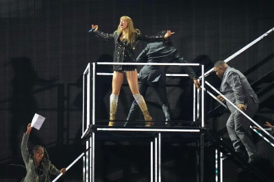 taylor_0105.jpg