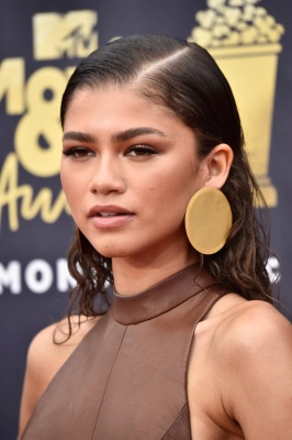 zendaya_0212.jpg