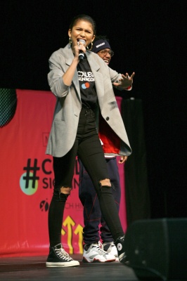 zendaya_0004.jpg