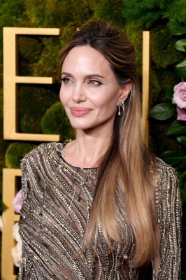 angelina_0004.jpg