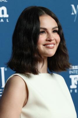 goddessgomez_0102.jpg