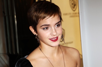 28928_kaneda_Emma_Watson_Warner_Brothers_Leavesden_Studios_Photocall_11_123_397lo.jpg