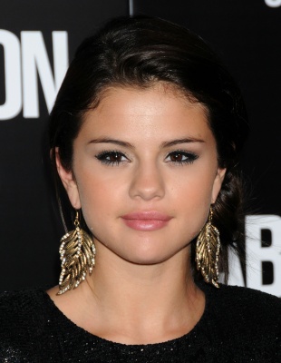 goddessgomez_0123.jpg