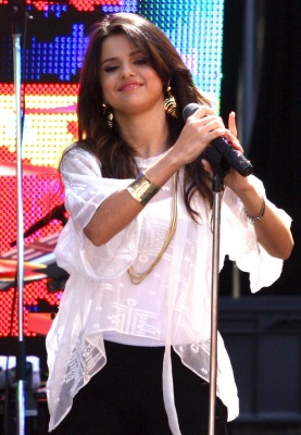 goddessgomez_0007.jpg
