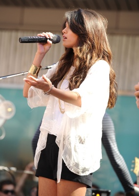 goddessgomez_0419.jpg
