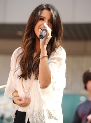 goddessgomez_0424.jpg