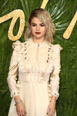 goddessgomez_0104.jpg
