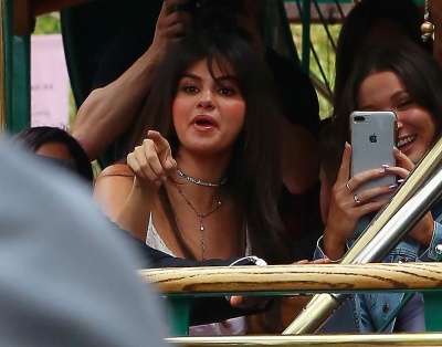 goddessgomez_0044.jpg
