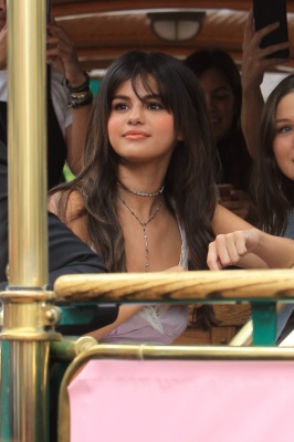 goddessgomez_0110.jpg