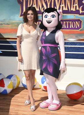 goddessgomez_0005.jpg