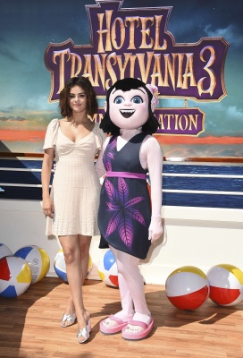 goddessgomez_0012.jpg