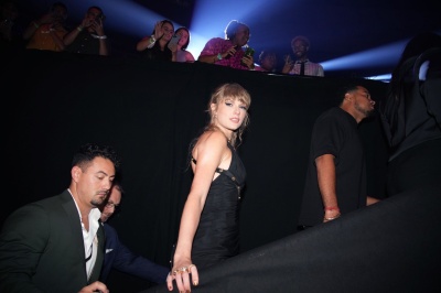 taylor_0102.jpg