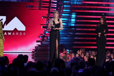 taylor_0363.jpg