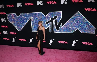taylor_1012.jpg