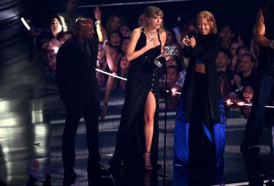 taylor_1072.jpg