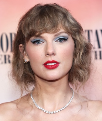 taylor_0036~0.jpg