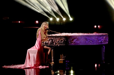 taylor_0244.jpg