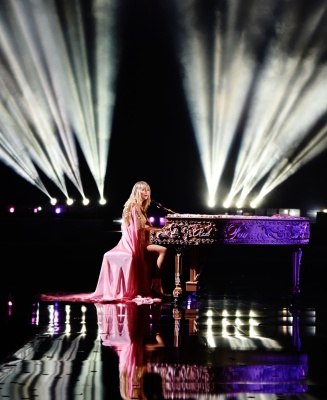 taylor_0845.jpg