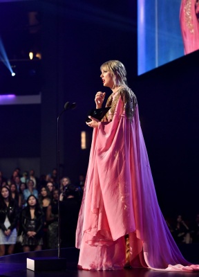 taylor_0909.jpg