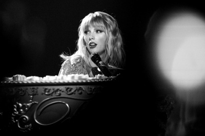 taylor_1129.jpg