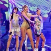 Filename=taylor_0597.jpg
Filesize=1813KiB
Dimensions=1560x2048
Date added=May 01, 2025 taylor_0597.jpg