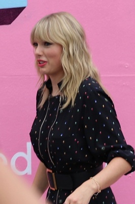 taylor_0003.jpg