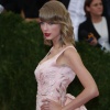 Filename=taylor_0074.jpg
Filesize=1023KiB
Dimensions=3840x5760
Date added=May 02, 2025 taylor_0074.jpg