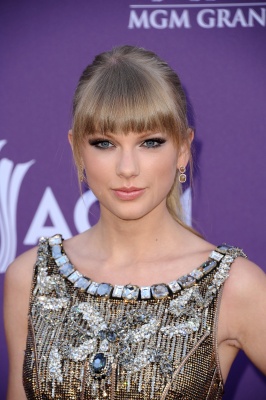taylor_0122.jpg
