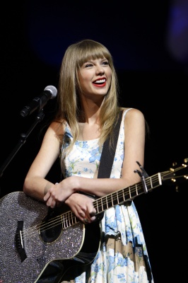 taylor_0014.jpg