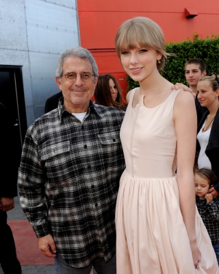 taylor_0146.jpg