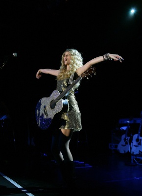 taylor_0003.jpg